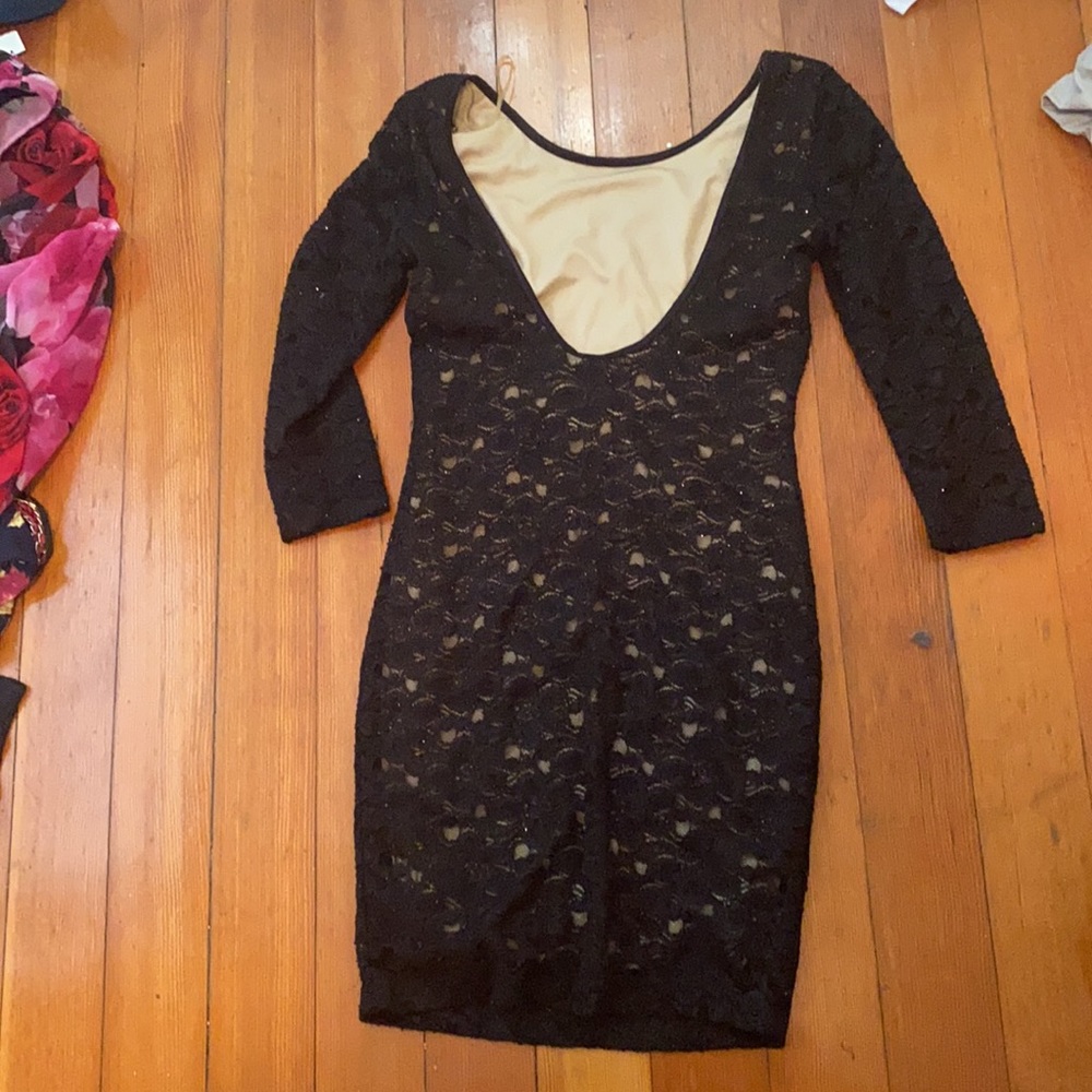 Agaci Sparkle Dress - Picture 2 of 2